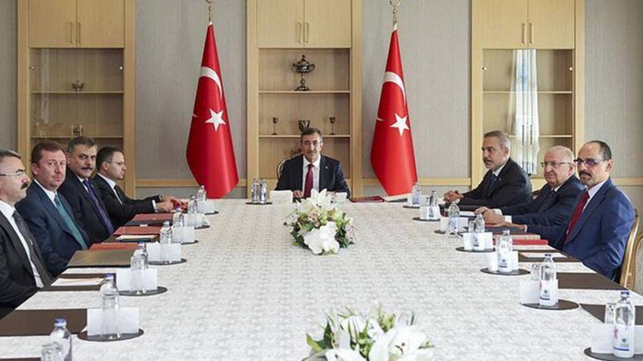 Kritik Toplantı: PKK Feshi ve Silah Bırakma Masada
