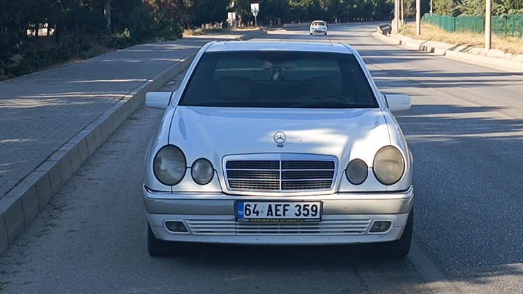 Plaka Oyunu Pahalıya Patladı: 140 Bin Lira Ceza ve Trafikten Men