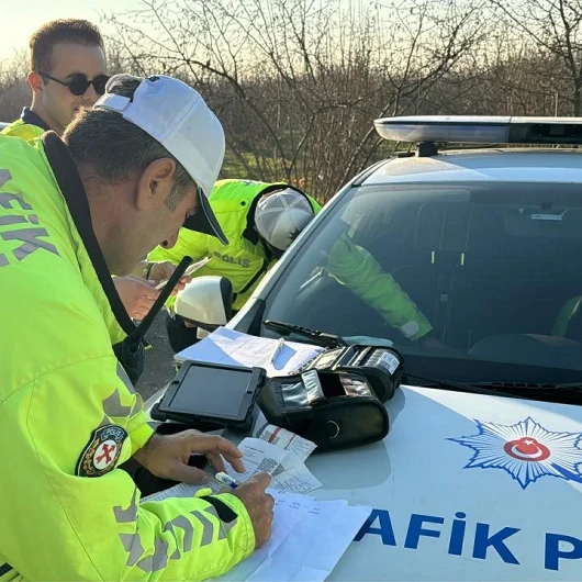 Plakasız Motosiklet Sürücüsüne 300 Bin TL Ceza
