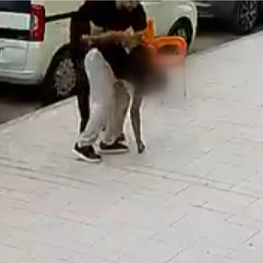 Polisten Kaçan Şüpheliyi Vatandaş Enseden Yakaladı