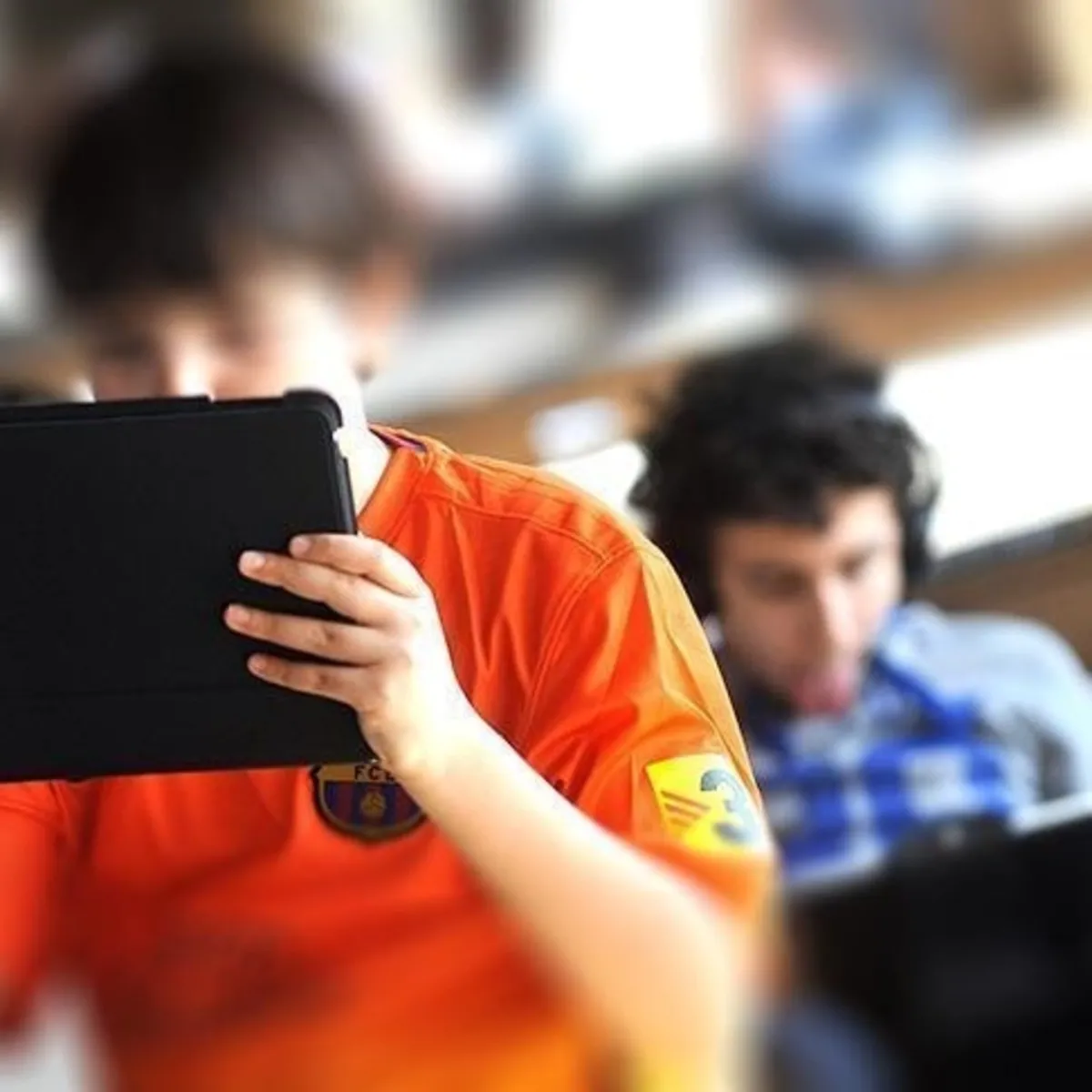 Polonya'da ilkokullarda cep telefonu yasağına onay