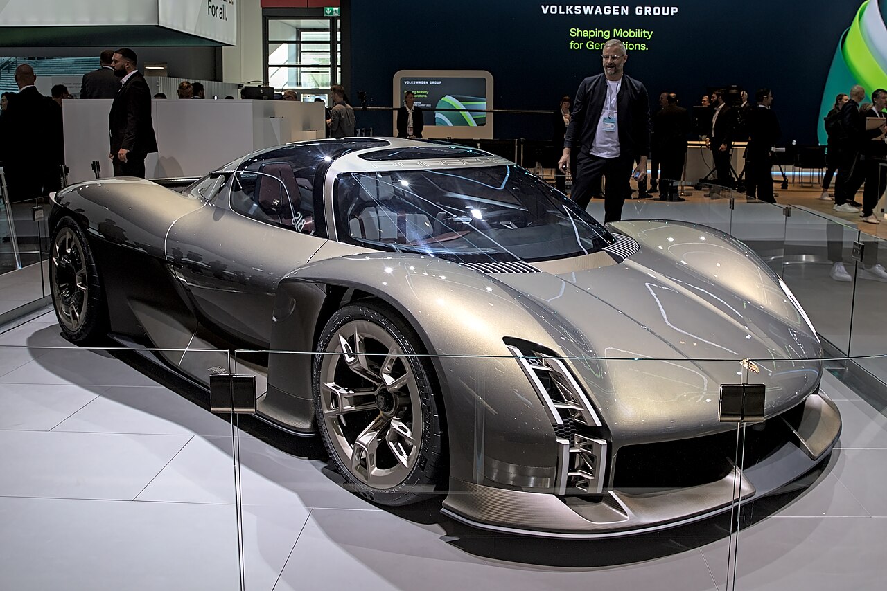 Porsche Mission S: 911 GT1'den İlham Alan Süper Spor Otomobil Konsepti Tanıtıldı
