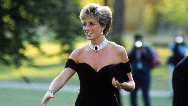 Prenses Diana'nın "İntikam Elbisesi" Açık Artırmada