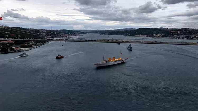 Preveze Deniz Zaferi 488. yıl dönümü: 15 gemi İstanbul Boğazı'nda geçit yaptı