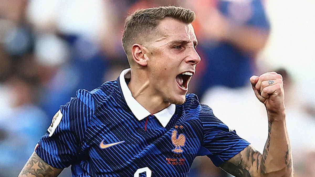 PSG, Aston Villa'dan Lucas Digne'i Transfer Etti
