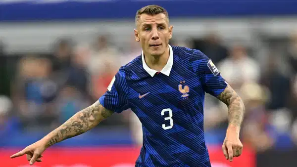PSG, Lucas Digne Transferini Resmen Açıkladı