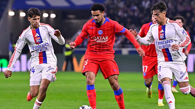 PSG-Lyon Maçı Protestolar Nedeniyle Ertelendi