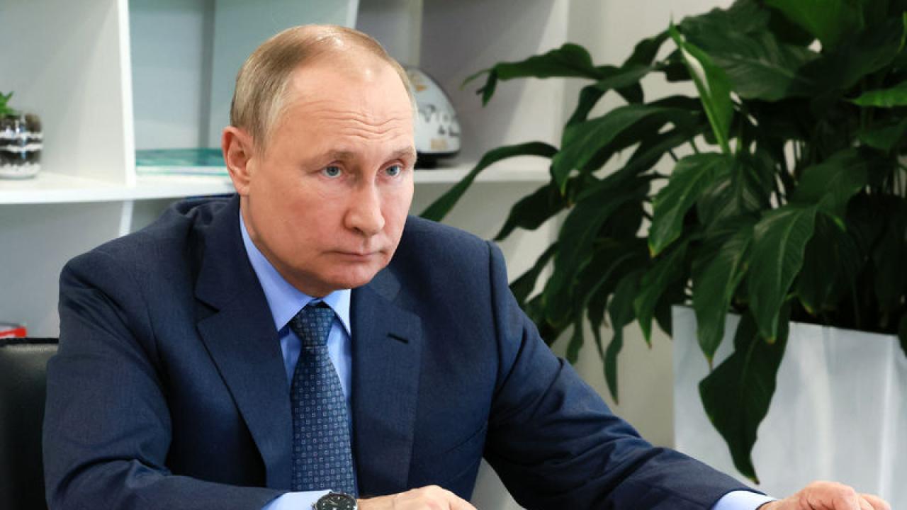 Putin'den 5 Yabancı Şirkete Varlık Devri Kararı