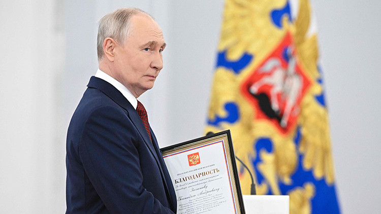 Putin'den Zafer Sinyali: 'Her Şeyi Yapacağız