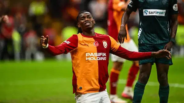 Rafael Leao'ya 'Tatil' Eleştirisi: Trabzonspor Hezimetinde Sert Sözler