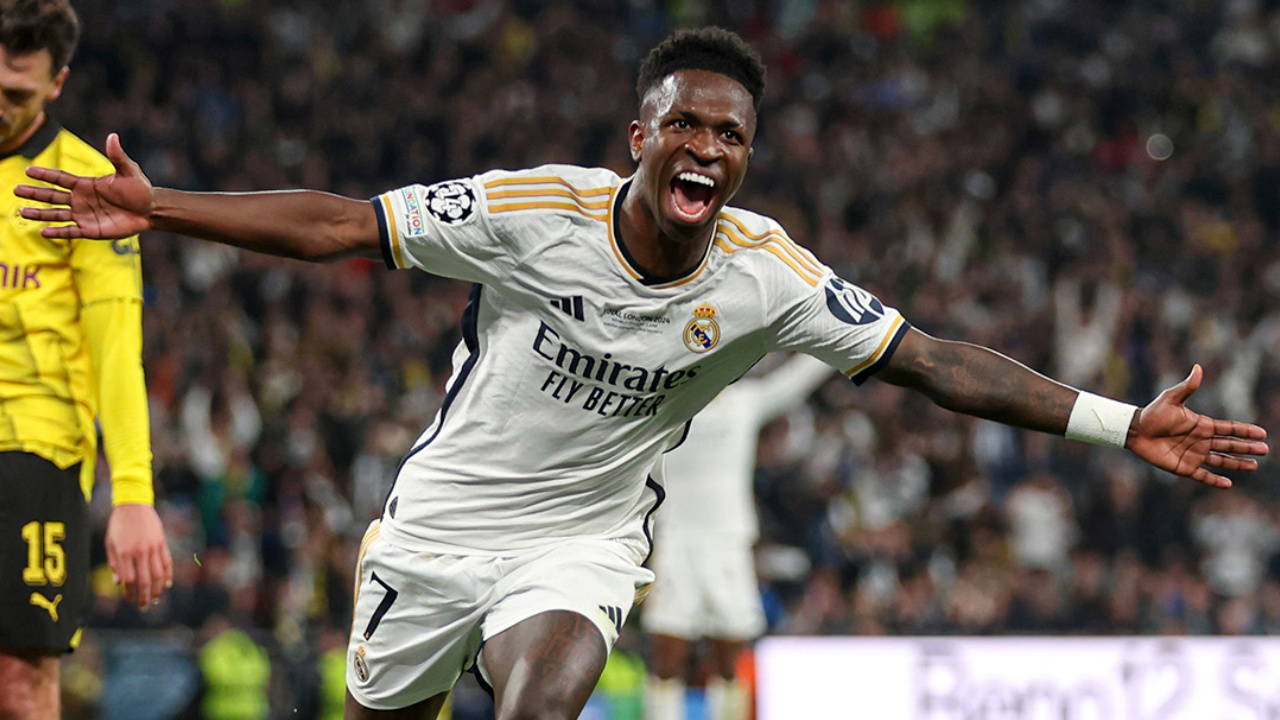 Real Madrid, Vinicius Junior ile Yeni Sözleşme İmzaladı