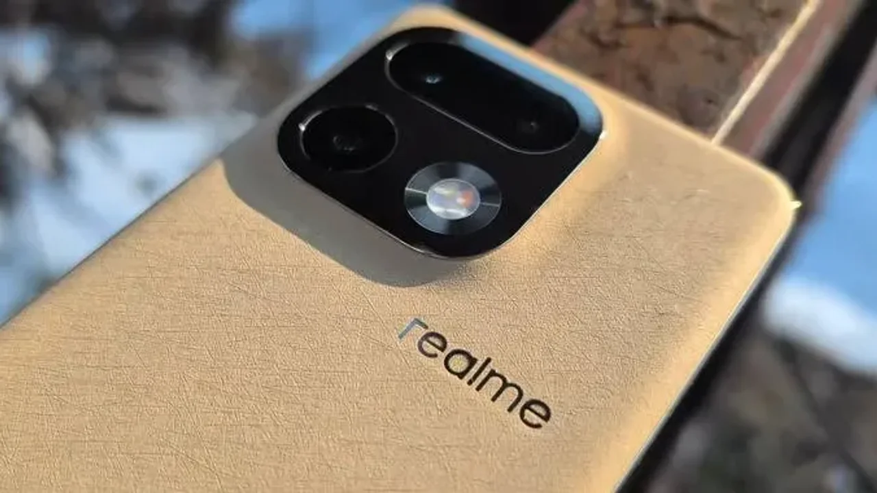 realme 17 Pro Özellikleri Sızdı: 10.000 mAh Batarya ve 200MP Kamera