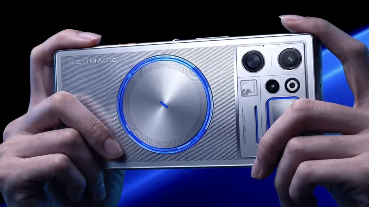 RedMagic 12 Pro+ Tanıtıldı: 185Hz Ekran ve RGB Sıvı Soğutma