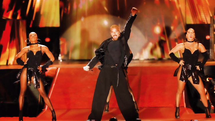 Ricky Martin 15 Yıl Sonra İstanbul'da Fırtına Gibi Esti