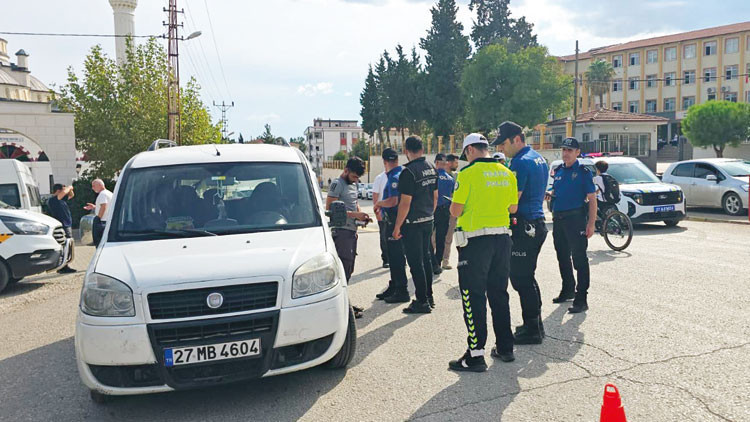 Riskli Okullara Kalıcı Polis: 31 Bin Bahçe Görevlisi İlk Kez İşe Alındı