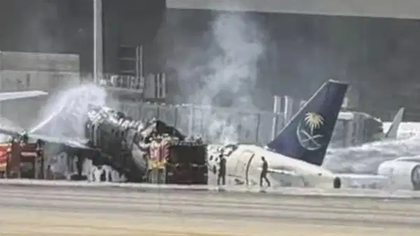 Riyad Havalimanı'nda Saldırı: Terminal 4'te Yangın