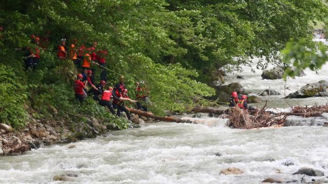 Rize'de arama kurtarma faciası: AFAD personeli hayatını kaybetti