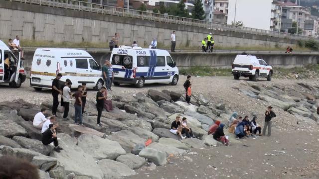 Rize'de denizde kaybolan iki kardeşten biri hayatını kaybetti