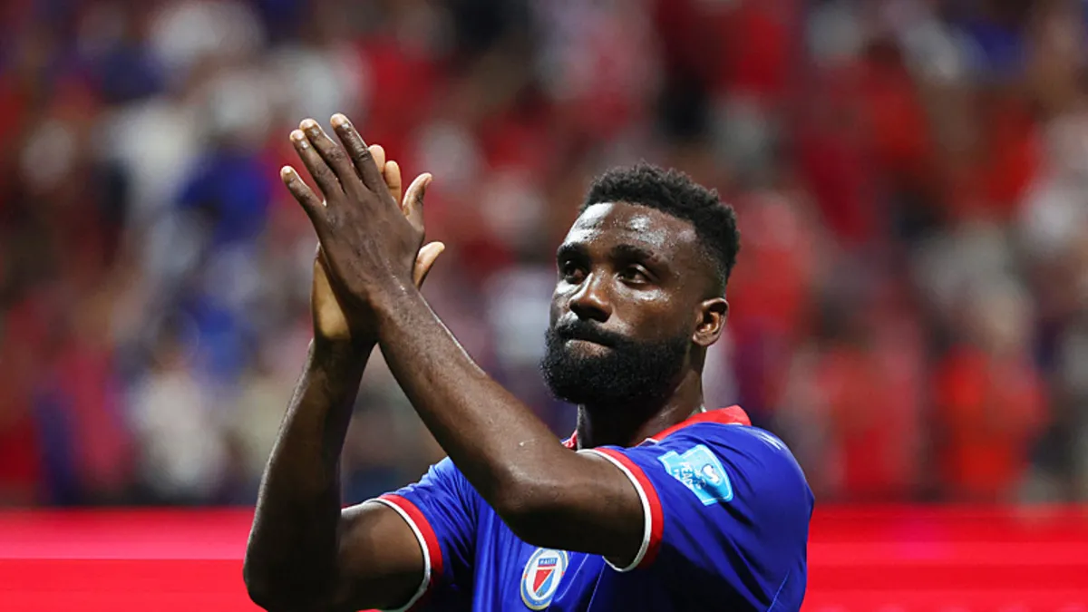 Rizespor, golcü oyuncusu Frantzdy Pierrot ile yollarını ayırdı