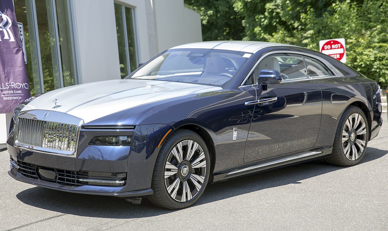 Rolls-Royce'tan Elektrikli Süper Coupe: Spectre Series II