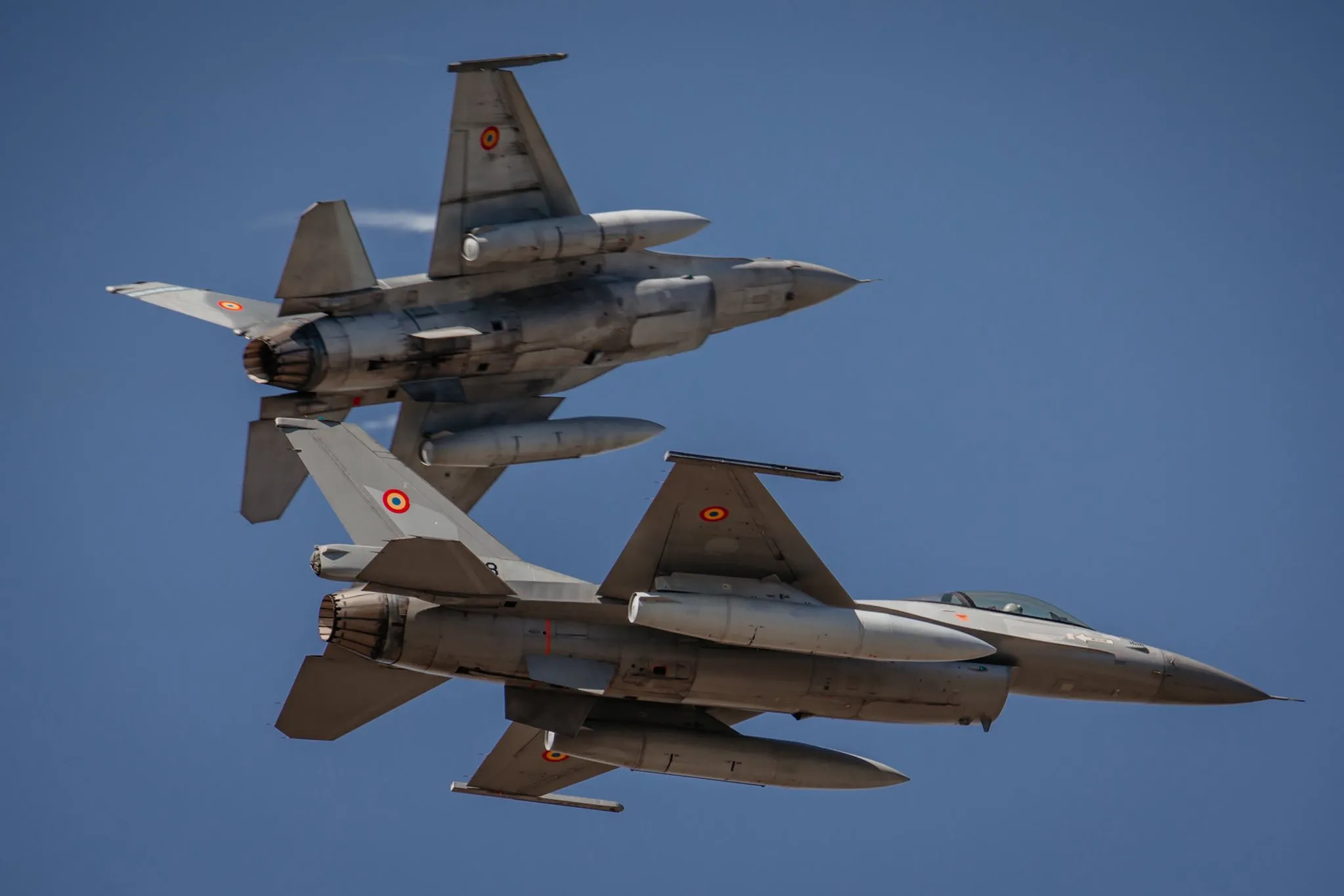 Romanya'da ikinci İHA alarmı: F-16 ile düşürüldü
