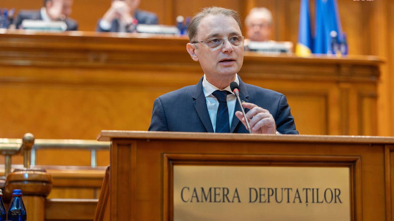 Romanya'da 5 Aylık Belirsizlik Sona Erdi: Yeni Hükümet Güvenoyu Aldı