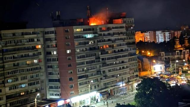 Romanya'da apartmana Rus İHA'sı düştü: 2 yaralı