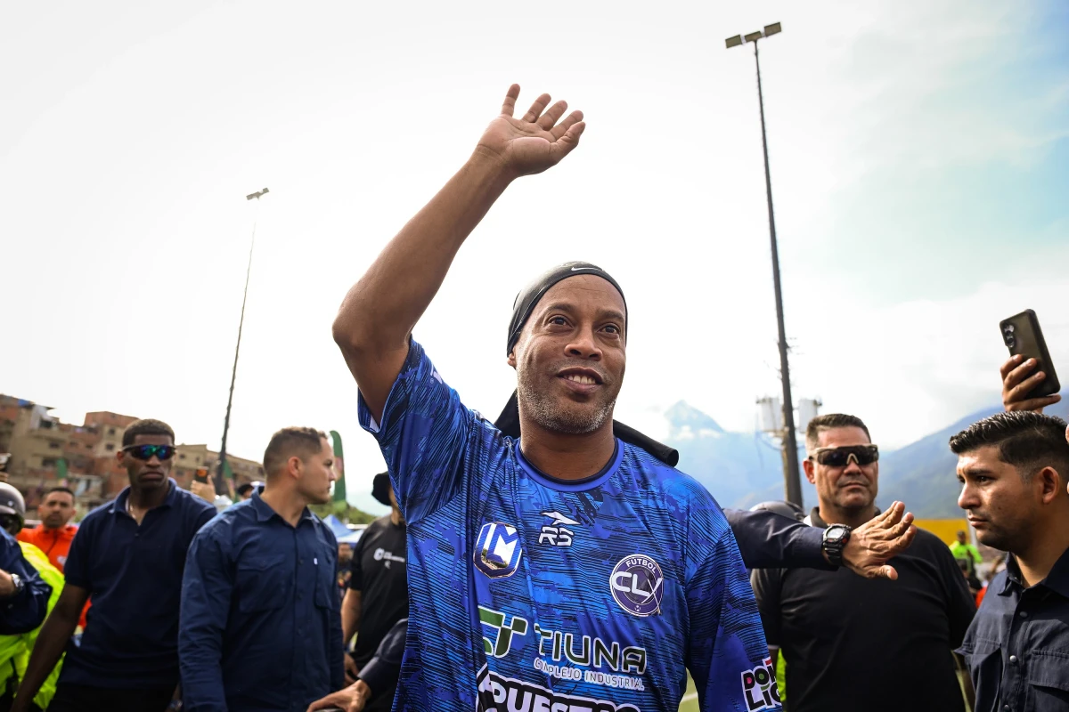 46 yaşında sahalara döndü! Ronaldinho Ravenna ile anlaştı