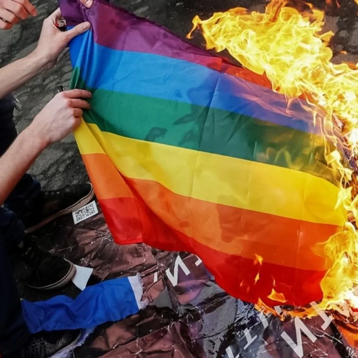 Rotasını değiştiren gemide LGBT tartışması: Uzmanlardan aile ve çocuk uyarısı