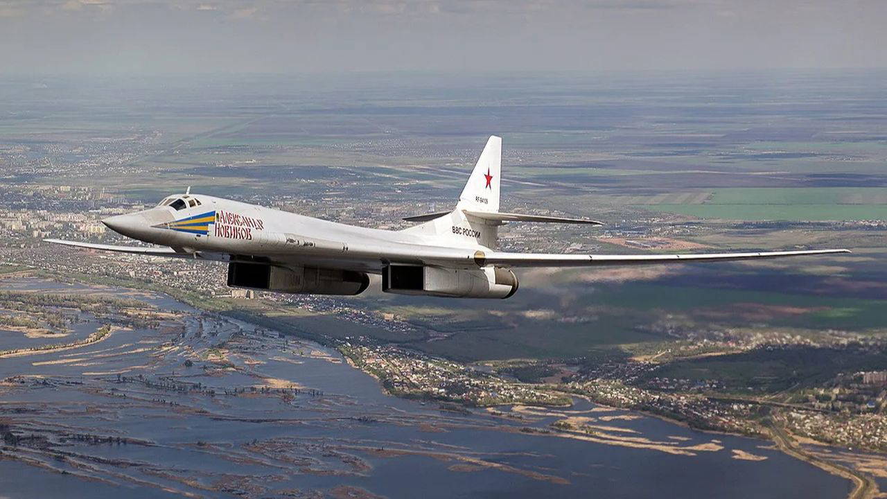 Rus bombardıman uçakları NATO yakınında 16 saat uçtu