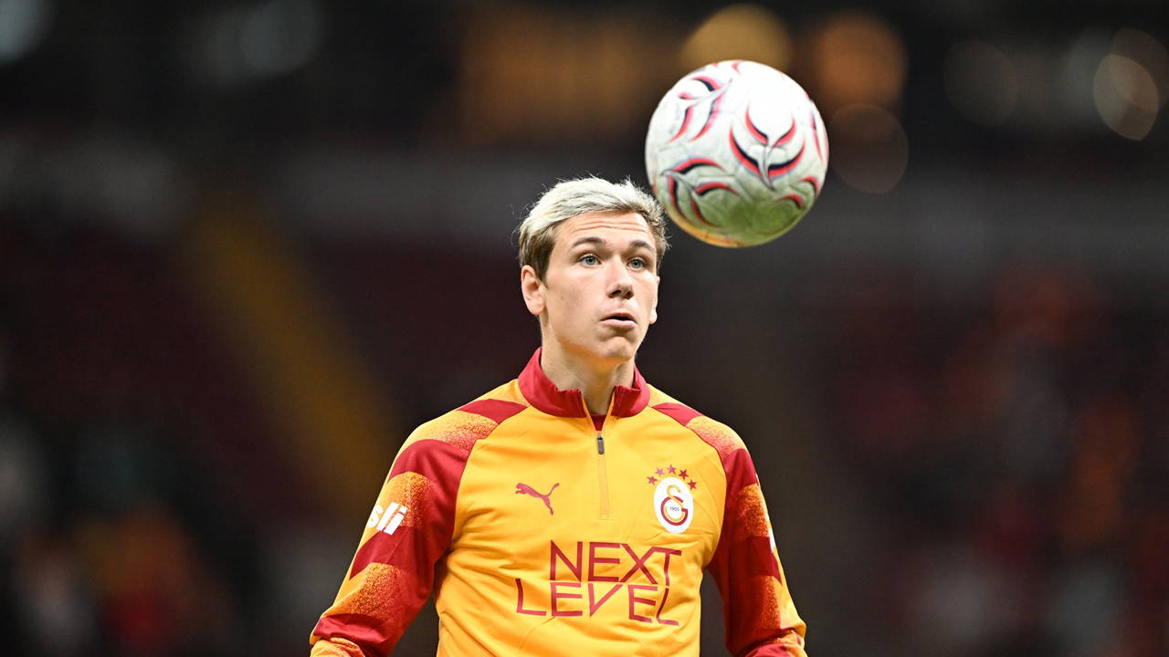 Rus Efsaneden Galatasaray'a Batrakov Mesajı: 'Zaman Verin, Sonuç Çıkarırız