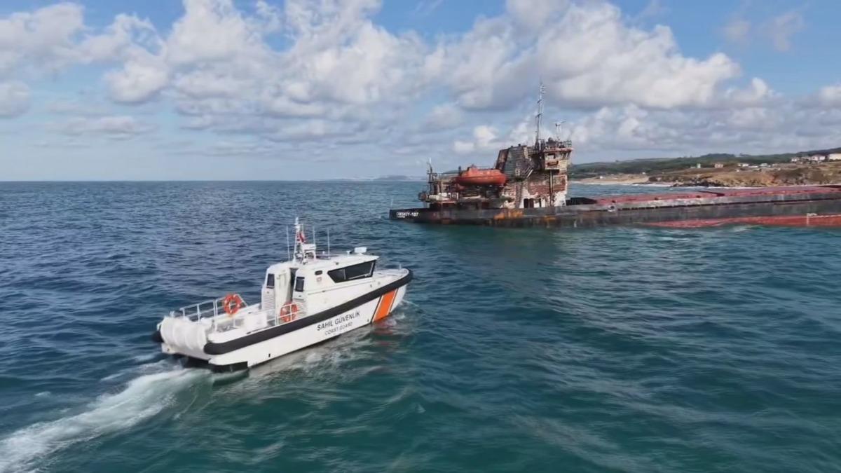 Rus Kargo Gemisi Şile'de Karaya Oturdu: Mürettebat Kurtarıldı