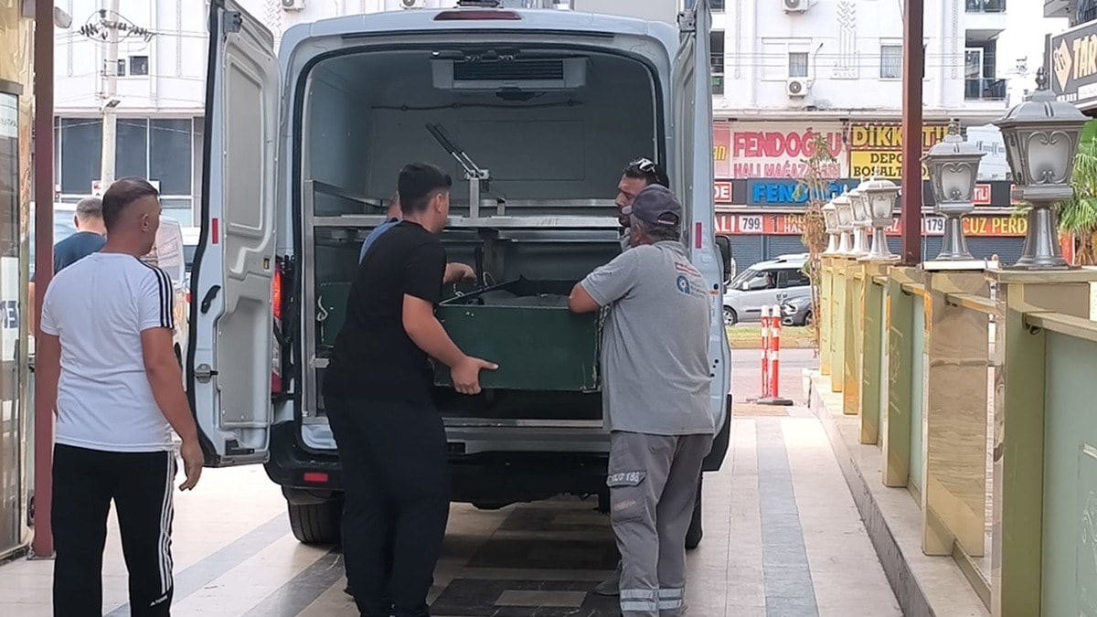 Rus Turist Karmanov Antalya Otelinde Ölü Bulundu
