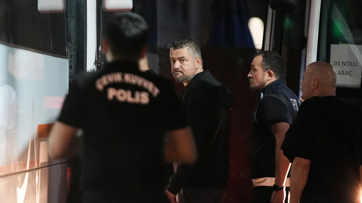 Rüşvet skandalı sonrası Buca'da koltuk kavgası: CHP'de aday patlaması