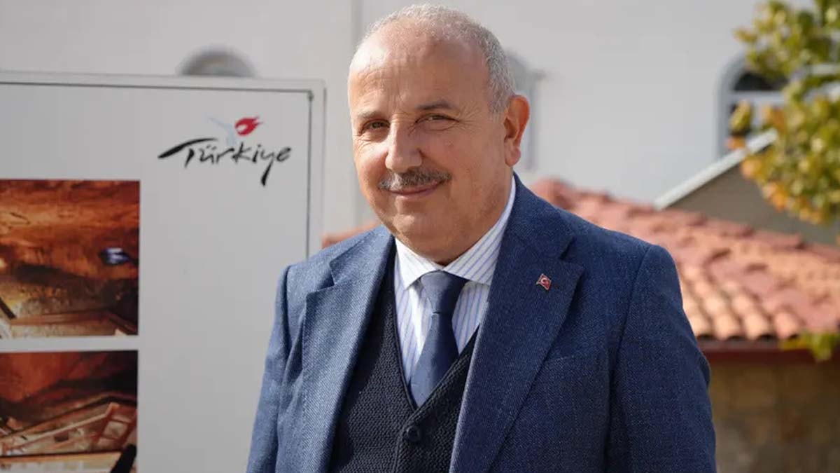 Rüşvetten 5 yıl hapis cezası alan AKP'li başkan hala görevinin başında