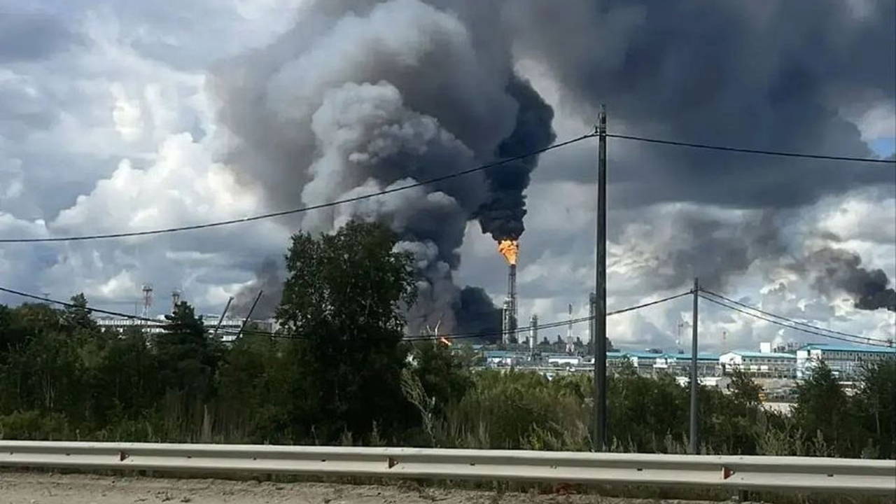 Rusya-Çin ortaklığındaki Amur Gaz Kimya Kompleksi'nde yangın: 1 ölü, 122 yaralı