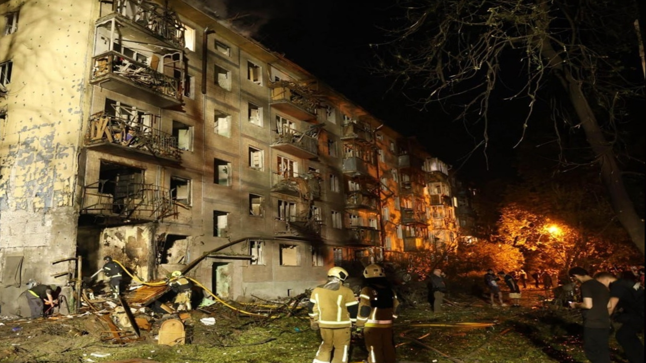Rusya'nın Kiev'e Balistik Füze Saldırısı: 9 Ölü, 30 Yaralı