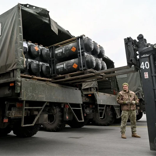 Rusya Ukrayna'ya Ağır Darbe: Lojistik Merkezleri ve Askeri Gemiler Vuruldu