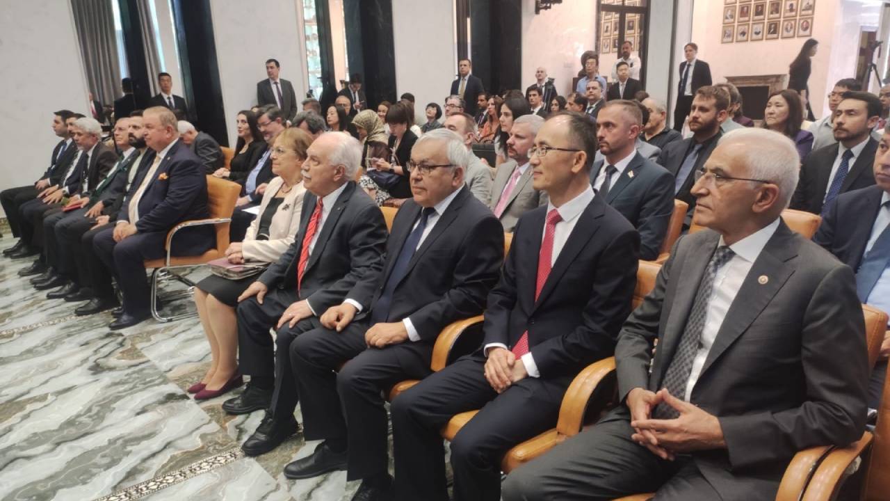 Rusya ve Çin'den Ankara'da ortak mesaj: 'Dünyanın istikrar unsuru olduklarını' vurguladılar