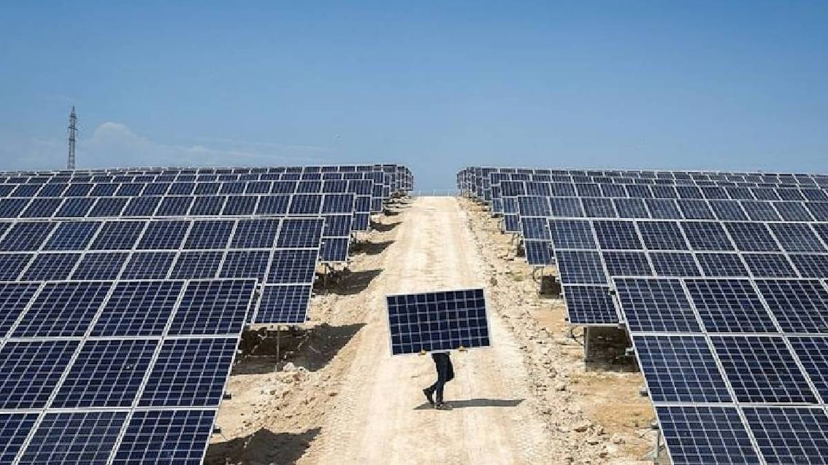 Rüzgar ve Güneş Enerjisinde Yeni Düzenleme: İmar ve Ruhsat Süreçleri Kolaylaşıyor