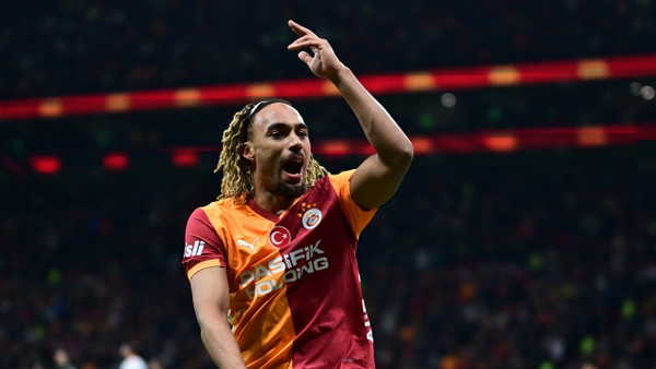 Sacha Boey'in Bayern Münih'te Geleceği Risk Altında