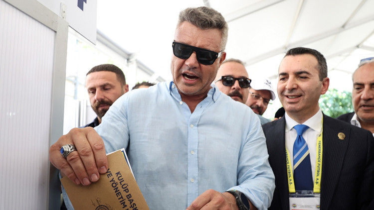 Sadettin Saran Fenerbahçe'de 8.5 Ayda 10 Kupa Kazandı