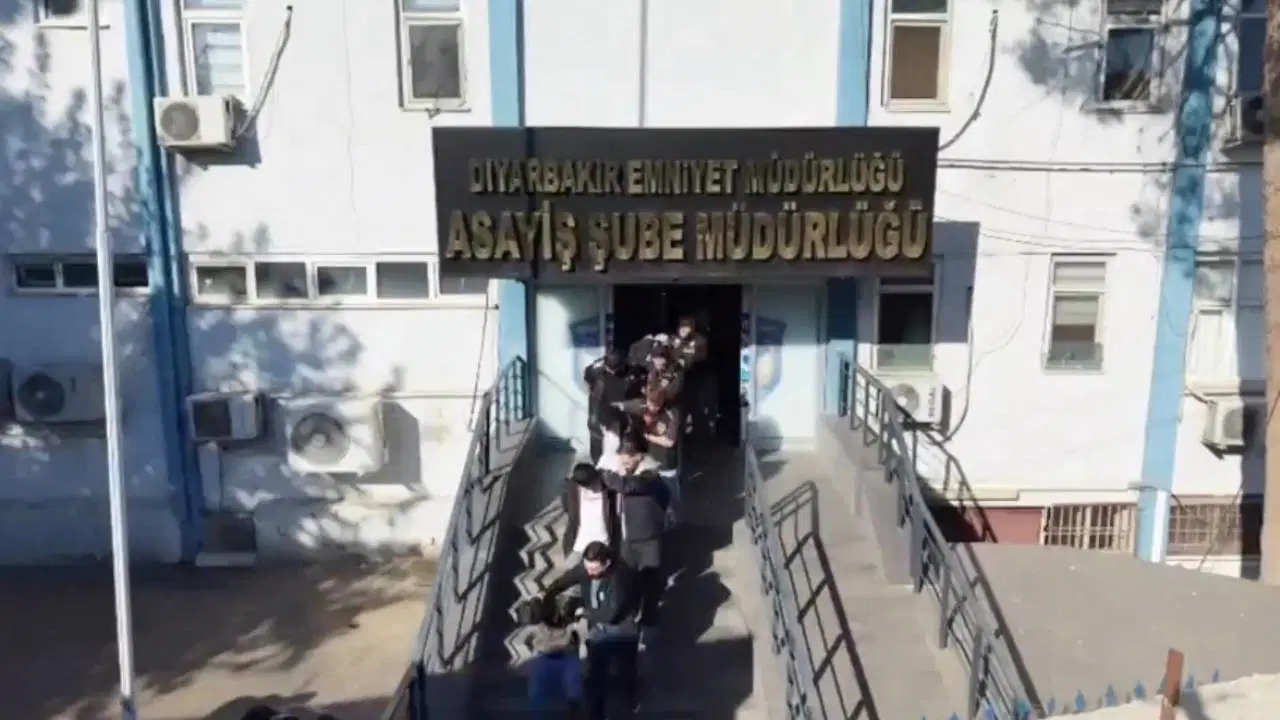 Sahte Araç Kiralama Siteleri Çökertildi: 12 Tutuklama