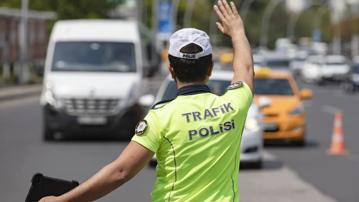 Sahte Trafik Cezası Tuzağı: Sürücülerin Bilgileri Çalınıyor