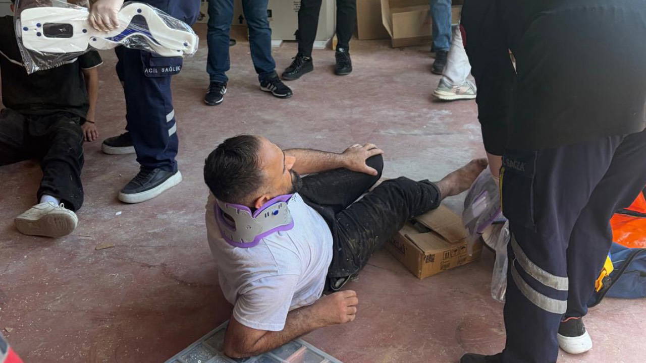 Sakarya'da yük asansörü kazası: 6 işçi yaralandı