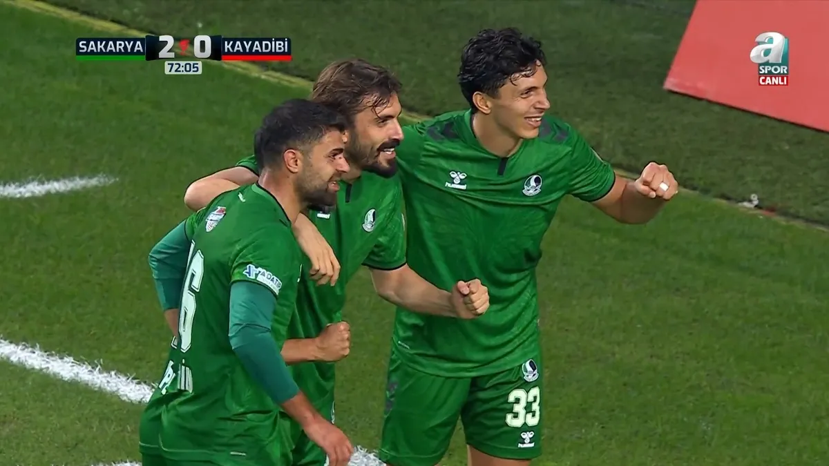 Sakaryaspor 2-0 Arıt Kayadibispor: Tatangalar evinde turladı