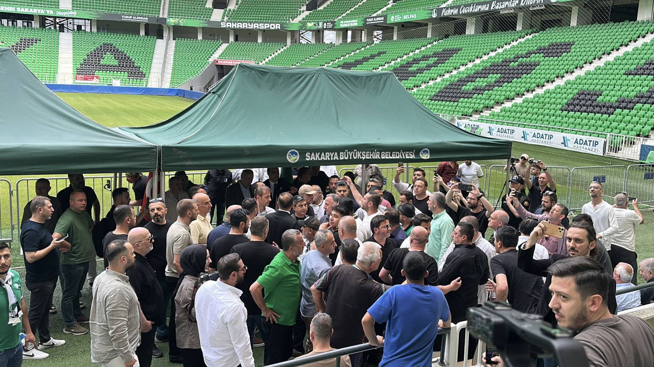 Sakaryaspor'da Olağan Genel Kurul Güvenlik Gerekçesiyle Ertelendi