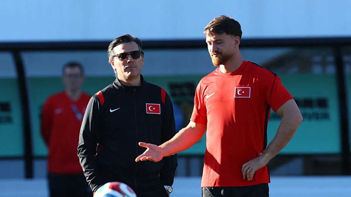 Salih Özcan: Kendi Oyunumuzu Oynarsak Avustralya'yı Yeneriz