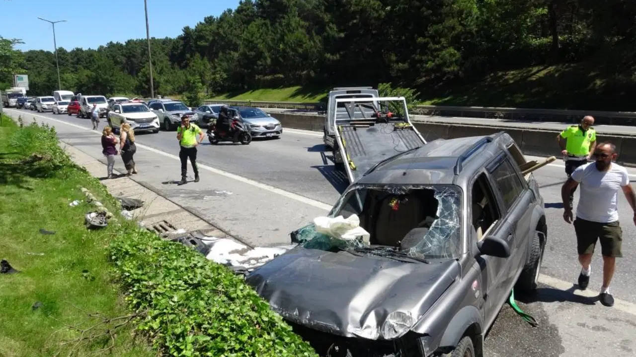Samandıra-Kartal Yolu'nda cip takla attı: 1 yaralı