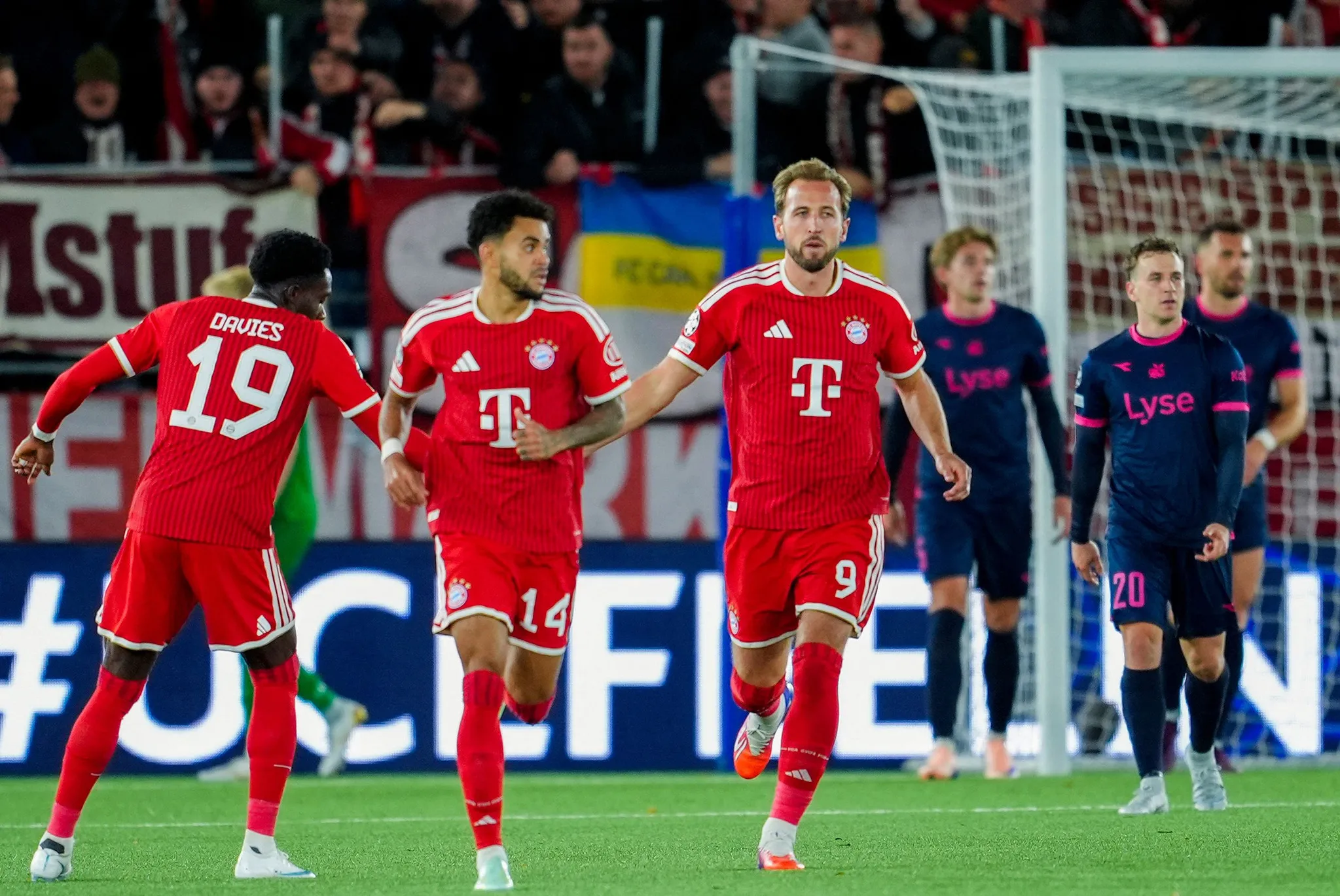 Şampiyonlar Ligi'nde 34 Gol: Galatasaray ve Inter Ağır Yenilgi Aldı